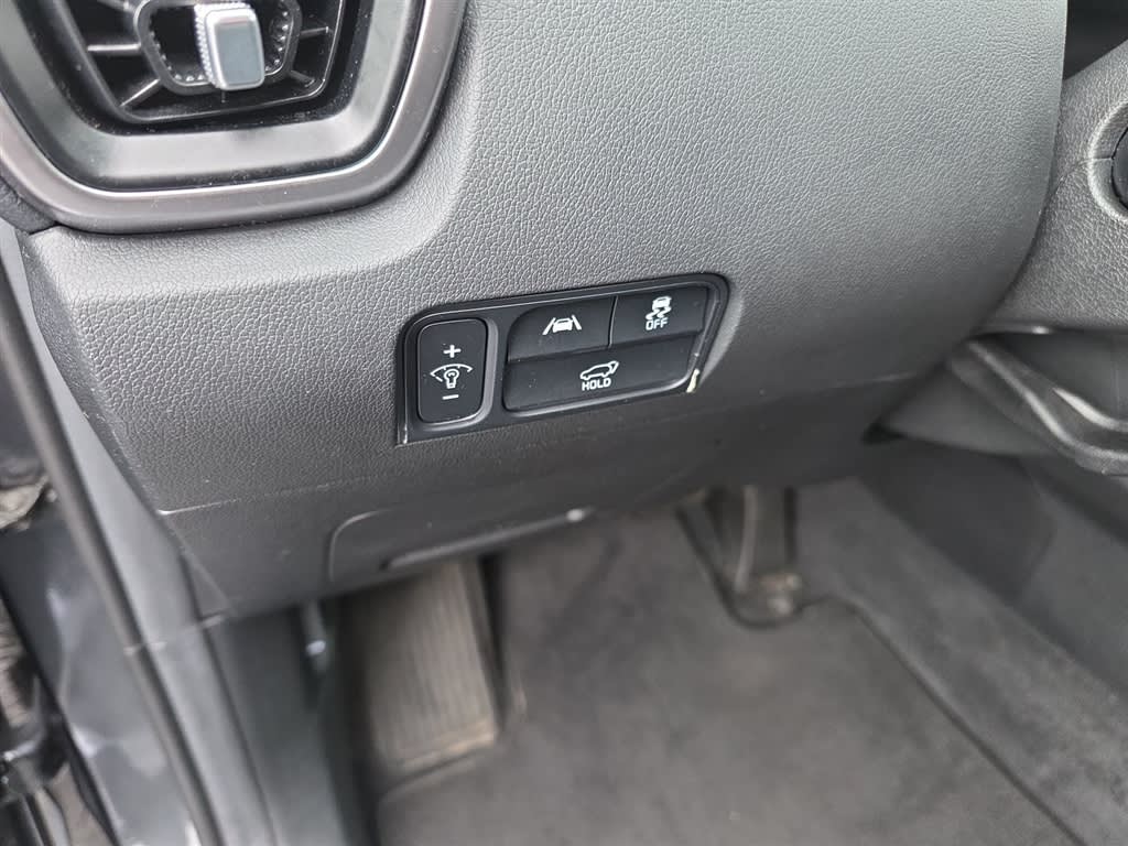 Thumbnail: 2022 Kia Sorento - 21