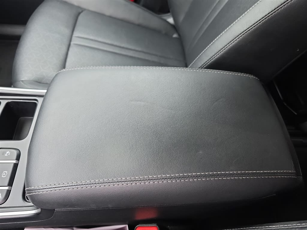 Thumbnail: 2022 Kia Sorento - 27