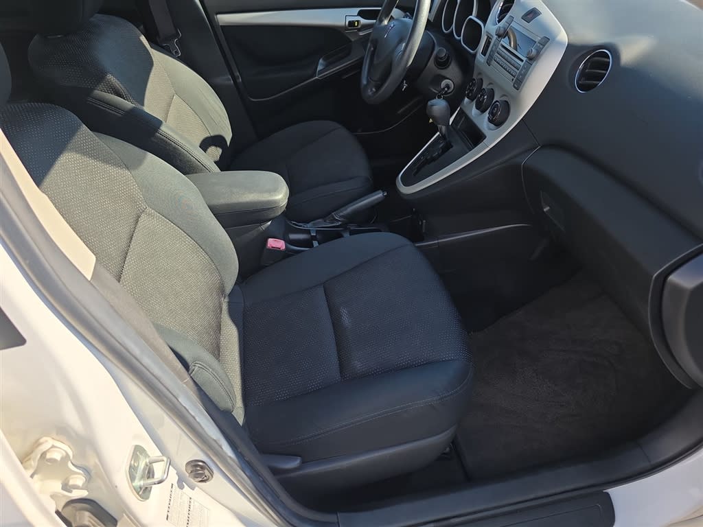 Thumbnail: 2009 Pontiac Vibe - 9