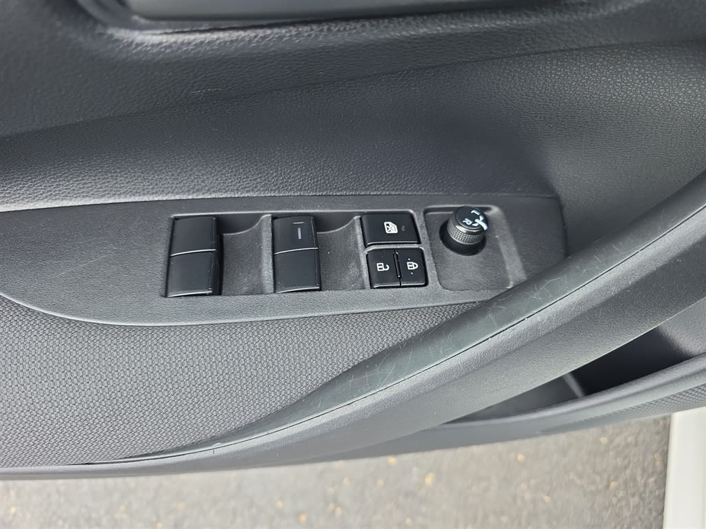 Thumbnail: 2024 Toyota Corolla - 24