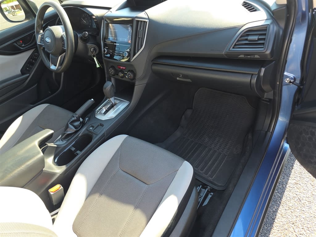 Thumbnail: 2019 Subaru Crosstrek - 9