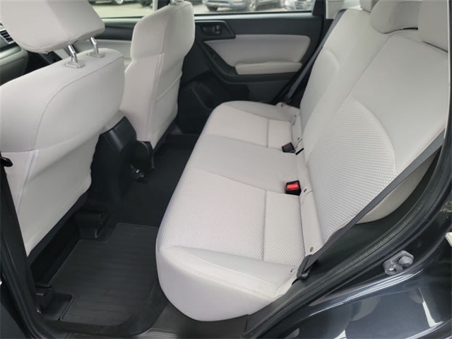 2018 Subaru Forester 2.5i 11