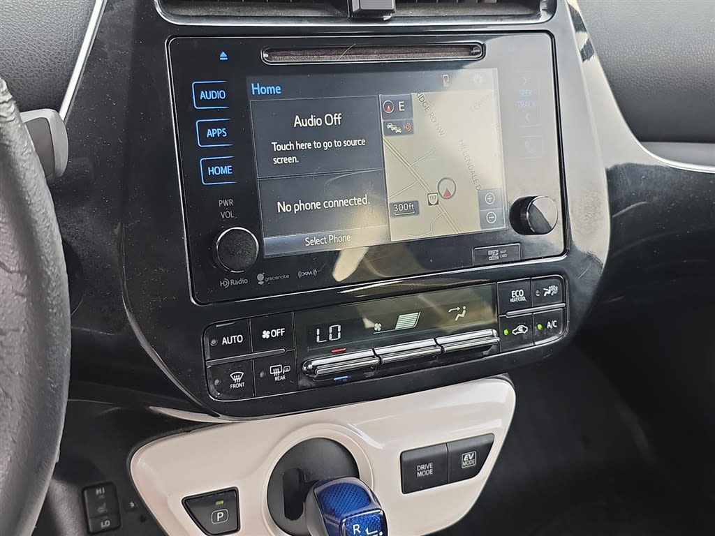 Thumbnail: 2017 Toyota Prius - 12