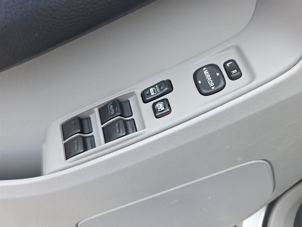 Thumbnail: 2008 Toyota 4Runner - 24