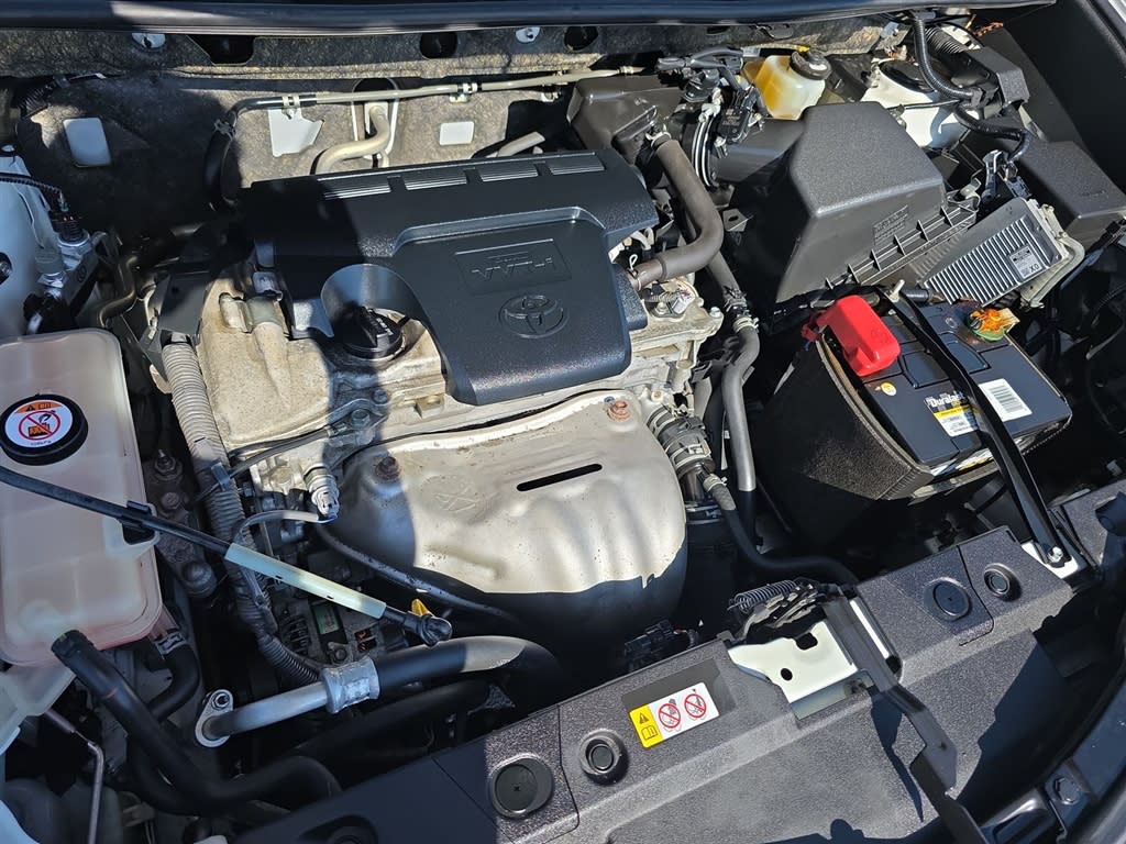 Thumbnail: 2018 Toyota RAV4 - 9