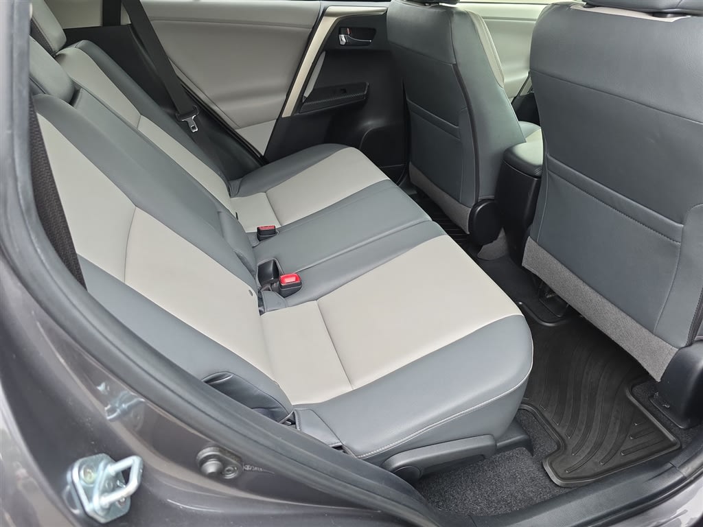Thumbnail: 2013 Toyota RAV4 - 12