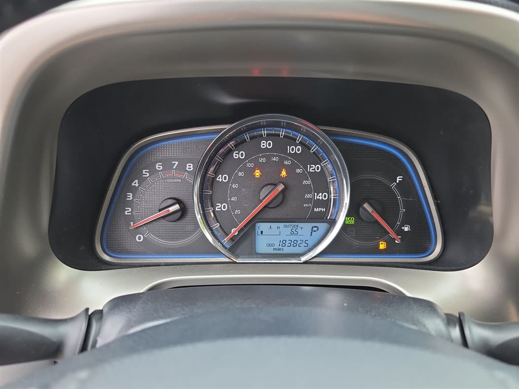 Thumbnail: 2013 Toyota RAV4 - 15