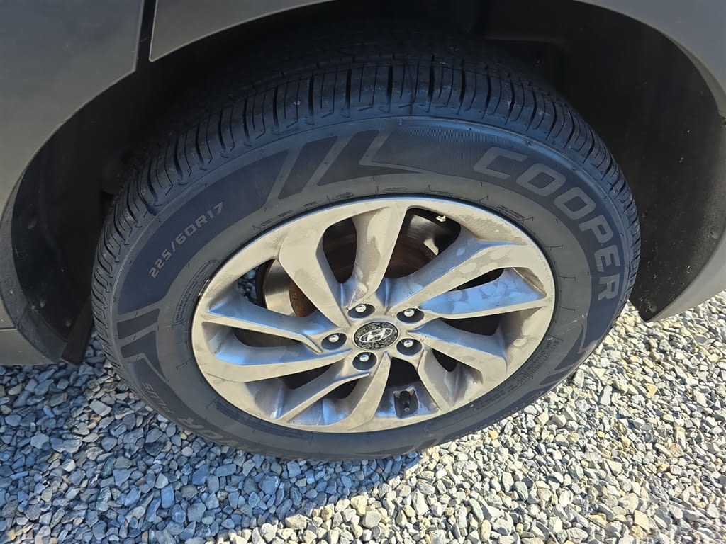 Thumbnail: 2018 Hyundai Tucson - 3