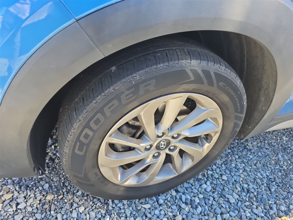 Thumbnail: 2018 Hyundai Tucson - 12