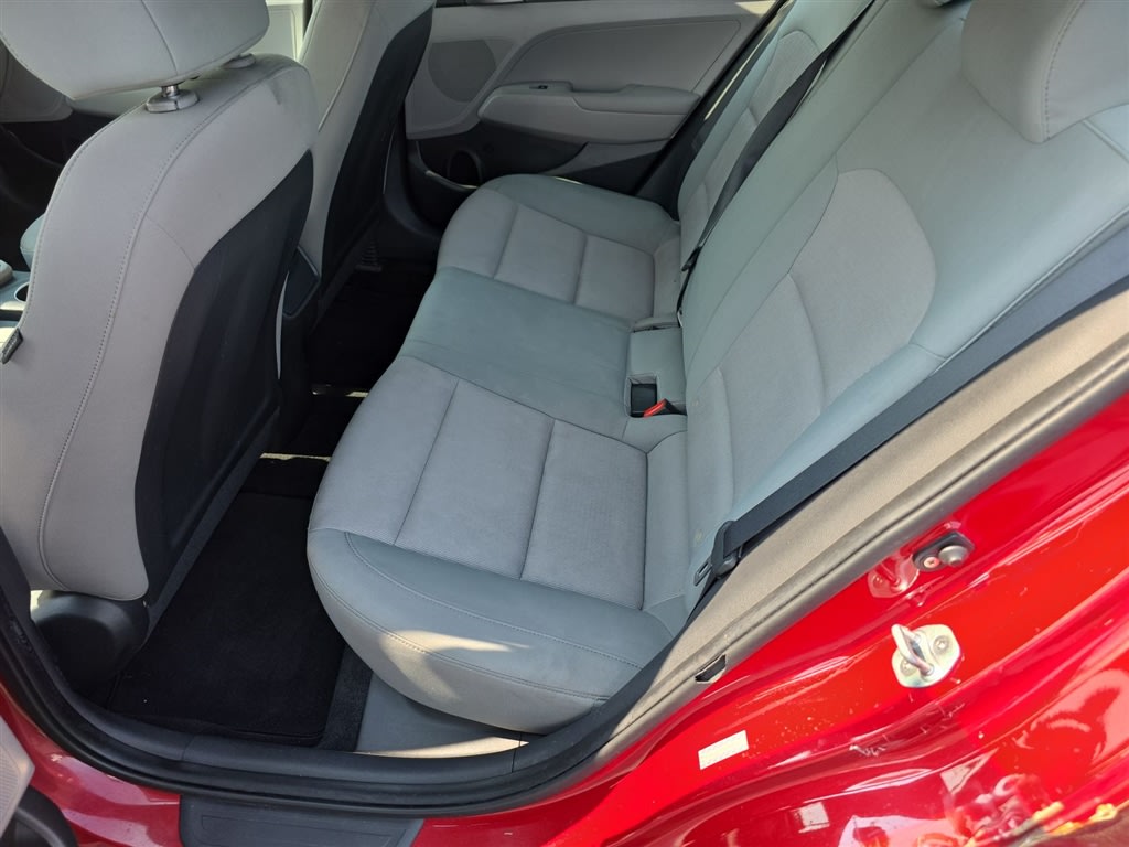 Thumbnail: 2017 Hyundai Elantra - 24