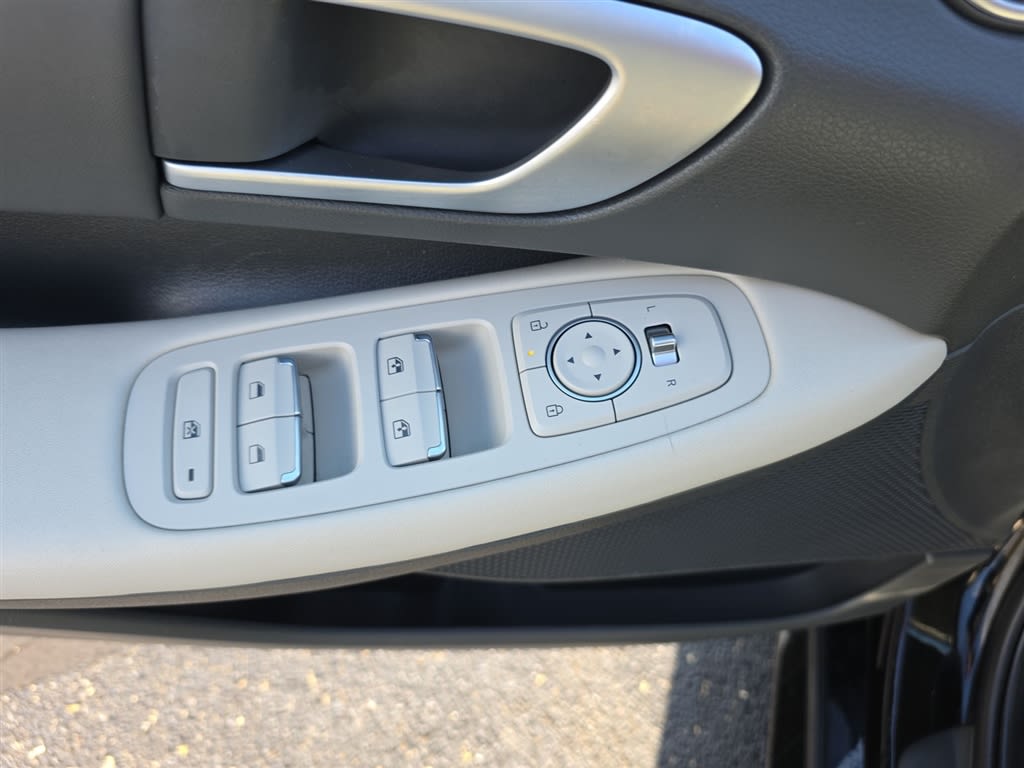Thumbnail: 2024 Hyundai Sonata - 6