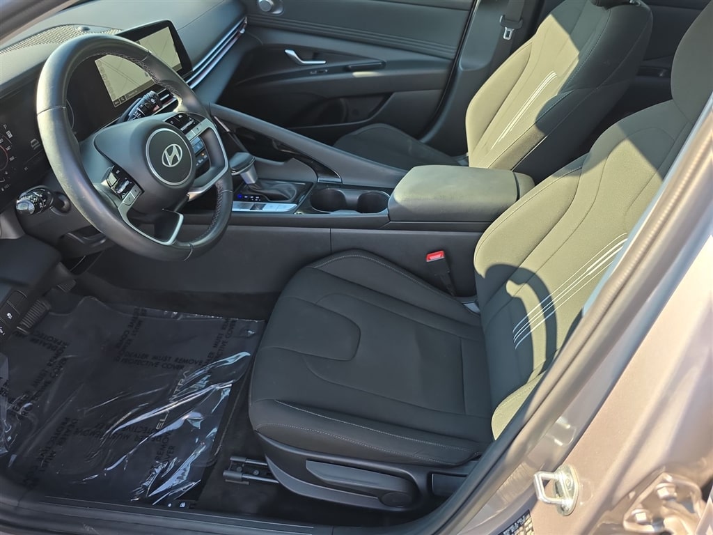Thumbnail: 2024 Hyundai Elantra - 22