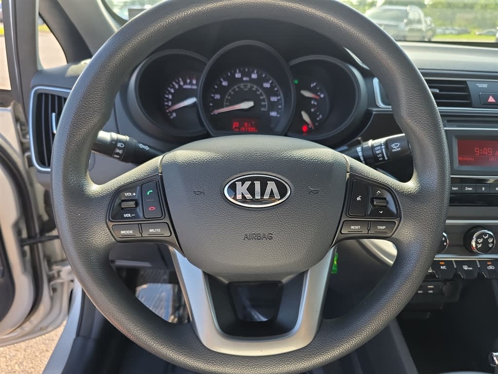 Thumbnail: 2017 Kia Rio - 9