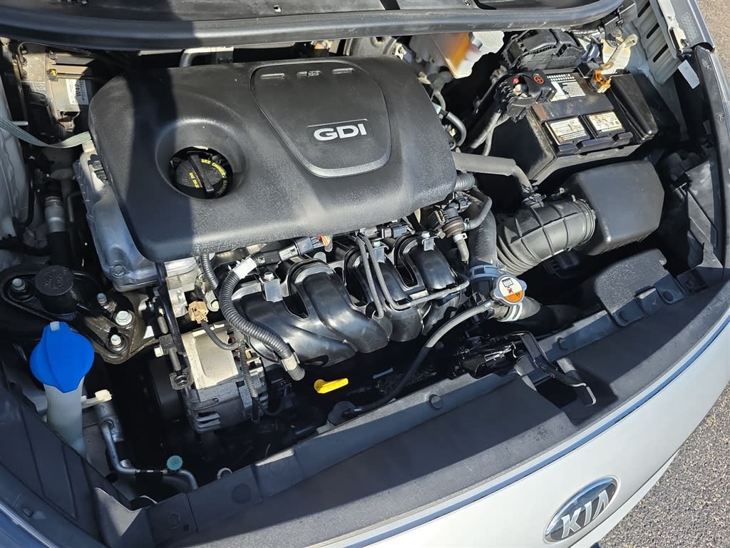Thumbnail: 2017 Kia Rio - 7
