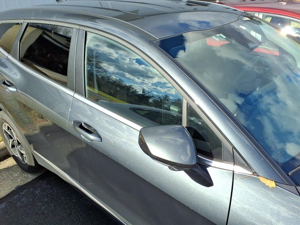 Thumbnail: 2024 Kia Sportage - 6