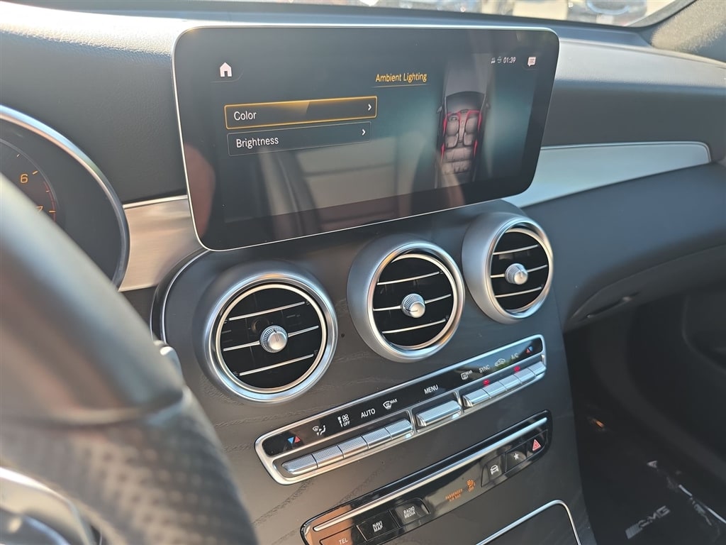 Thumbnail: 2022 Mercedes-Benz GLC - 25