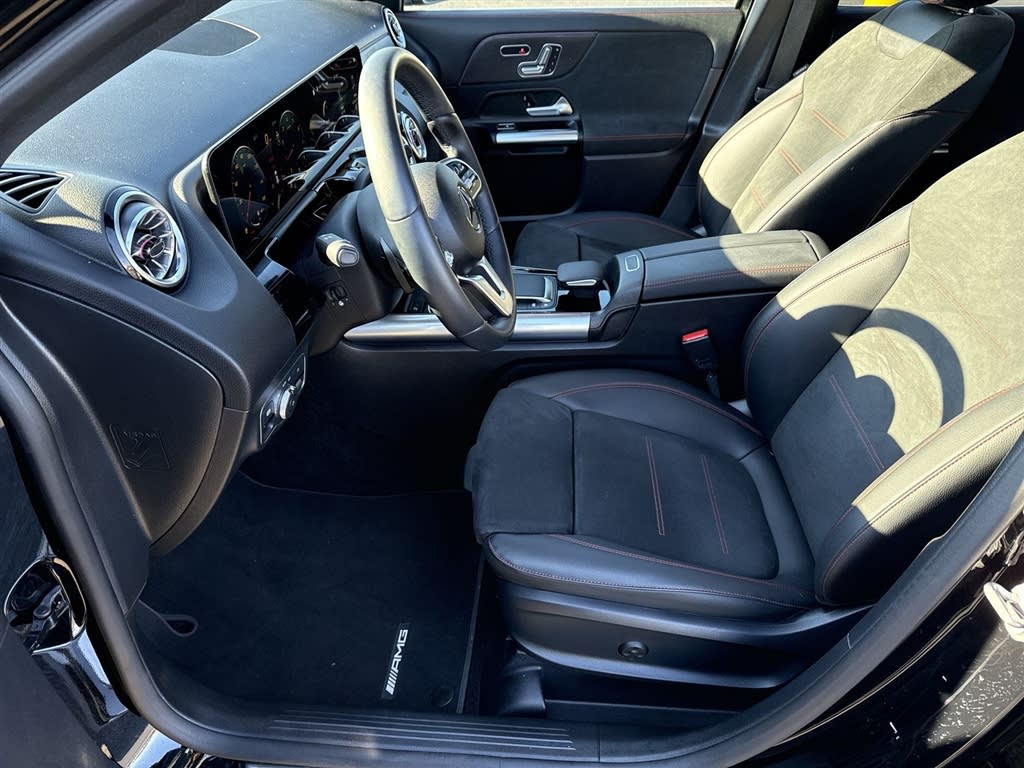 Thumbnail: 2023 Mercedes-Benz GLA - 11