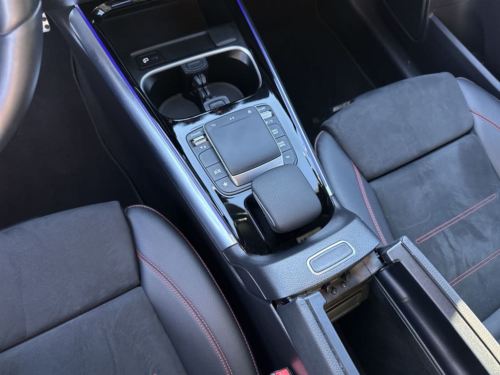 Thumbnail: 2023 Mercedes-Benz GLA - 15