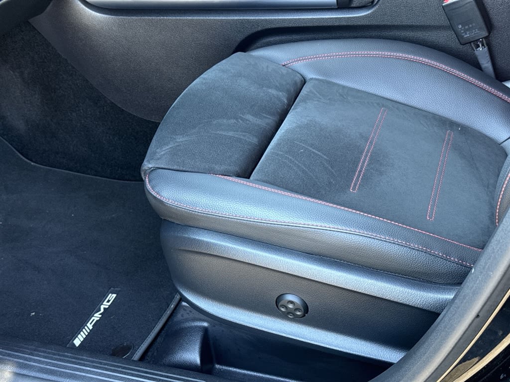 Thumbnail: 2023 Mercedes-Benz GLA - 22