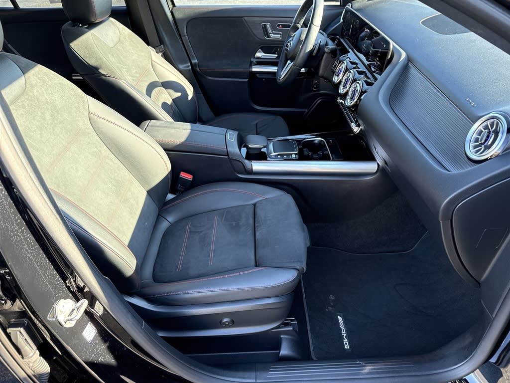 Thumbnail: 2023 Mercedes-Benz GLA - 10