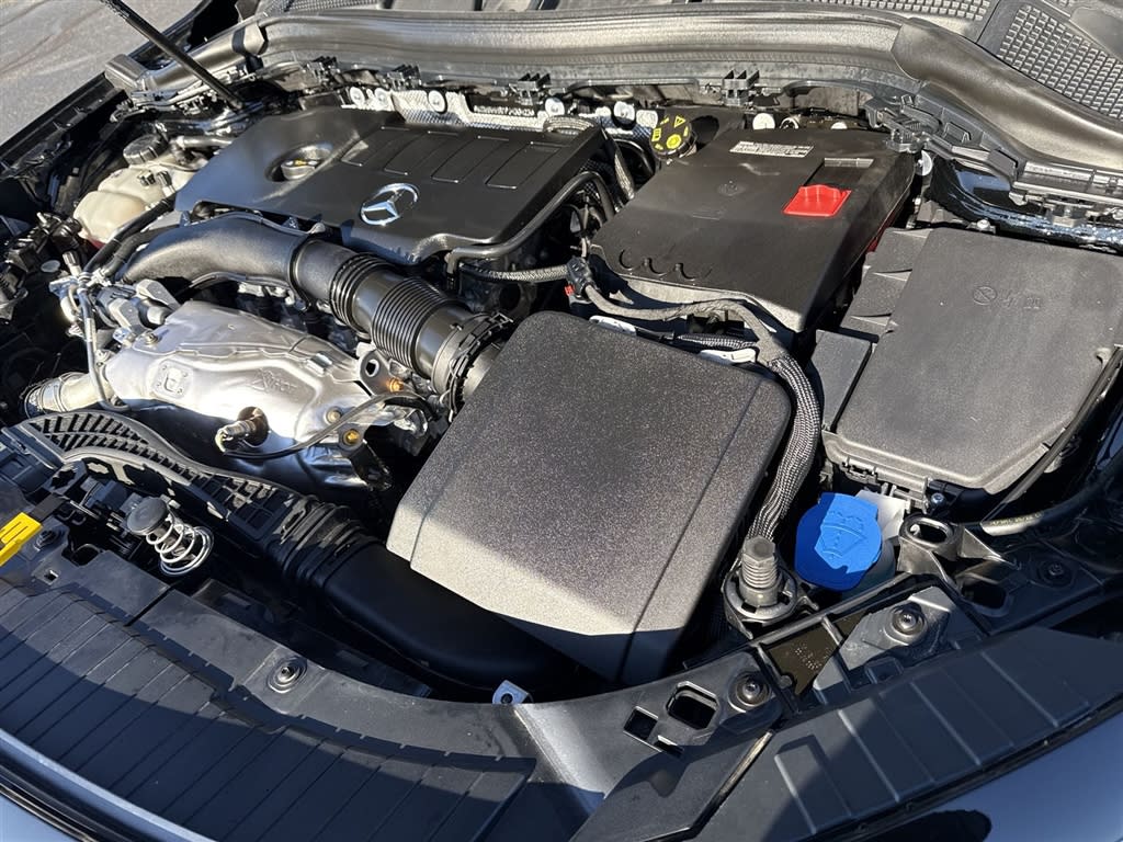 Thumbnail: 2023 Mercedes-Benz GLA - 8