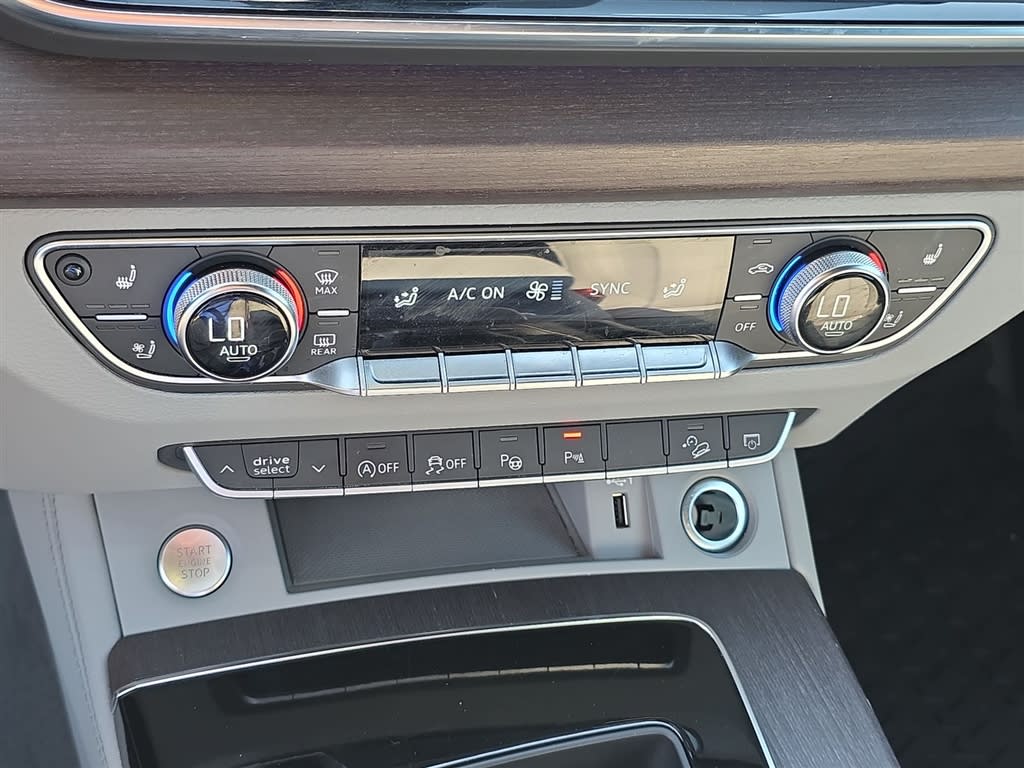 Thumbnail: 2021 Audi Q5 - 40