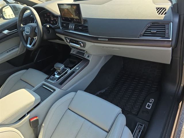 Thumbnail: 2021 Audi Q5 - 9
