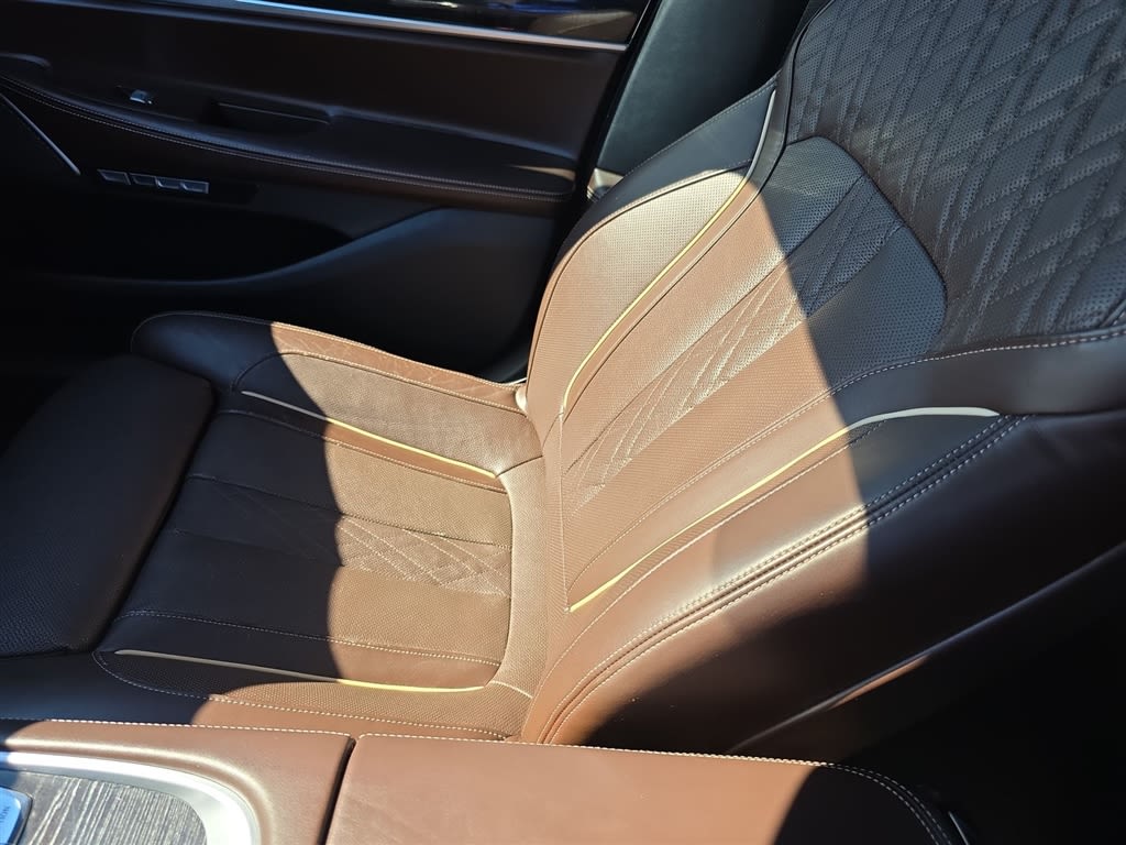 Thumbnail: 2017 BMW 7 Series - 29