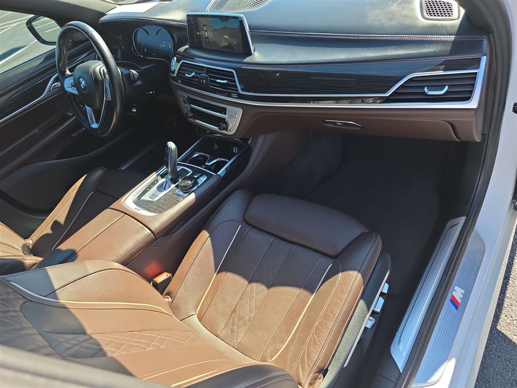 Thumbnail: 2017 BMW 7 Series - 2