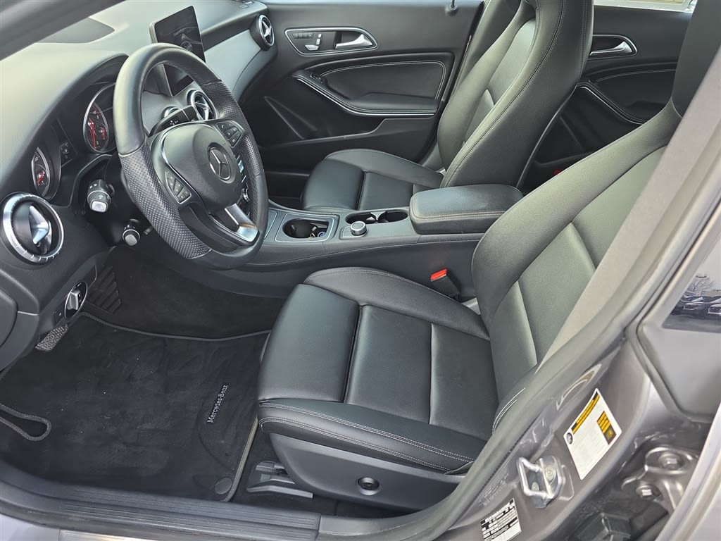 Thumbnail: 2019 Mercedes-Benz CLA - 11