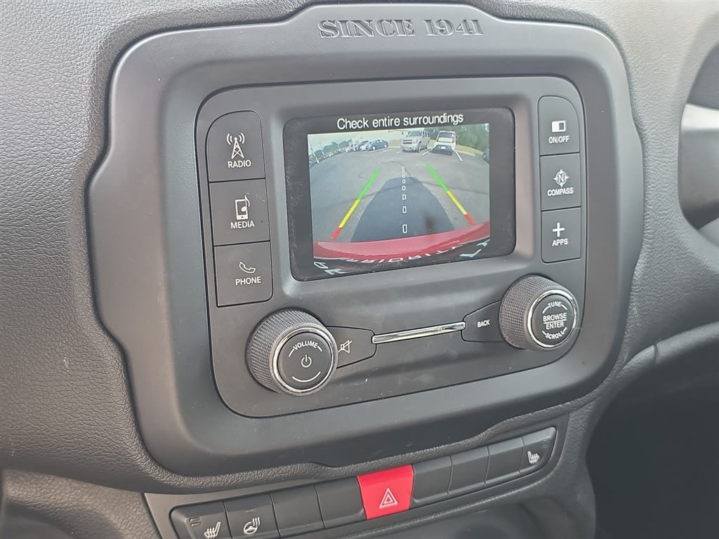 Thumbnail: 2017 Jeep Renegade - 13
