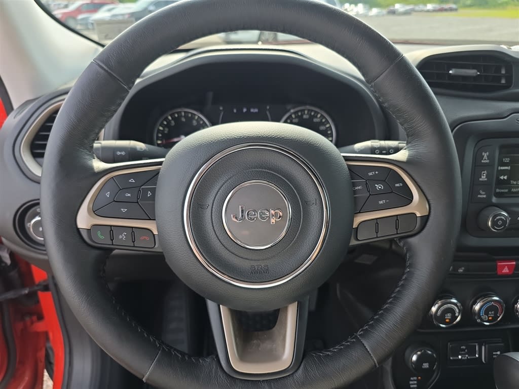 Thumbnail: 2017 Jeep Renegade - 9