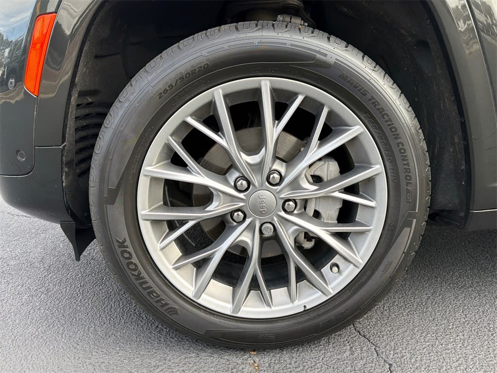 Thumbnail: 2023 Jeep Grand Cherokee - 6