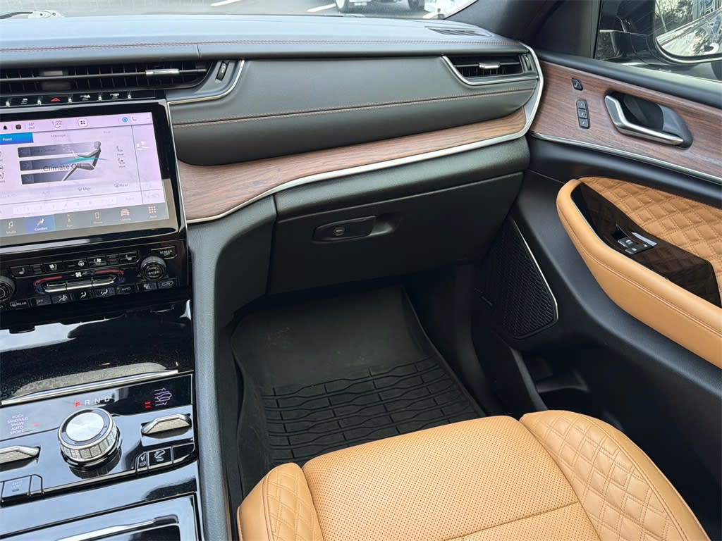 Thumbnail: 2023 Jeep Grand Cherokee - 25