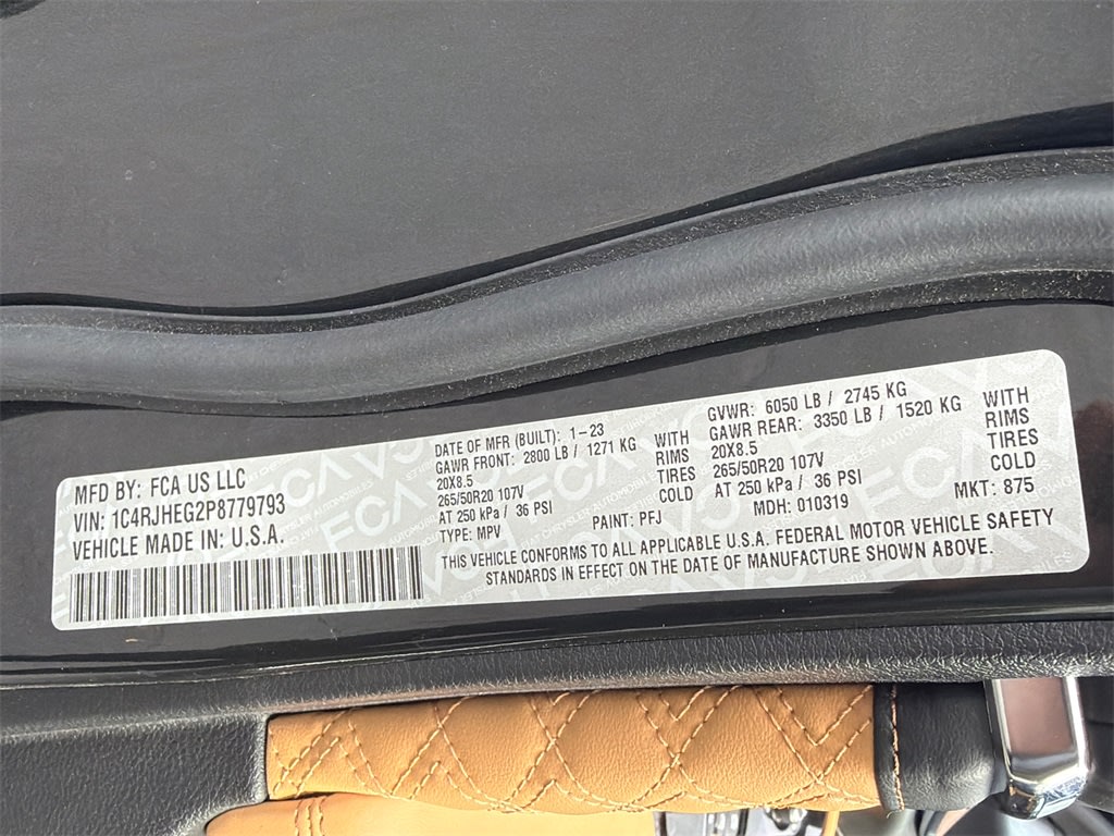 Thumbnail: 2023 Jeep Grand Cherokee - 16