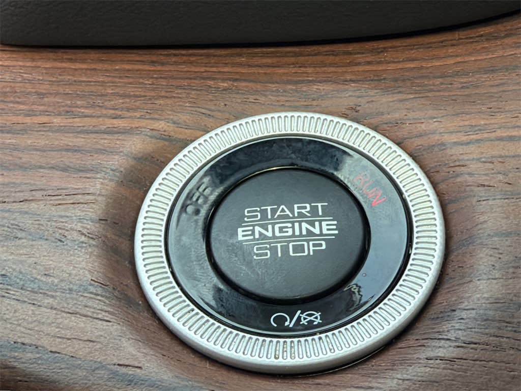 Thumbnail: 2023 Jeep Grand Cherokee - 33