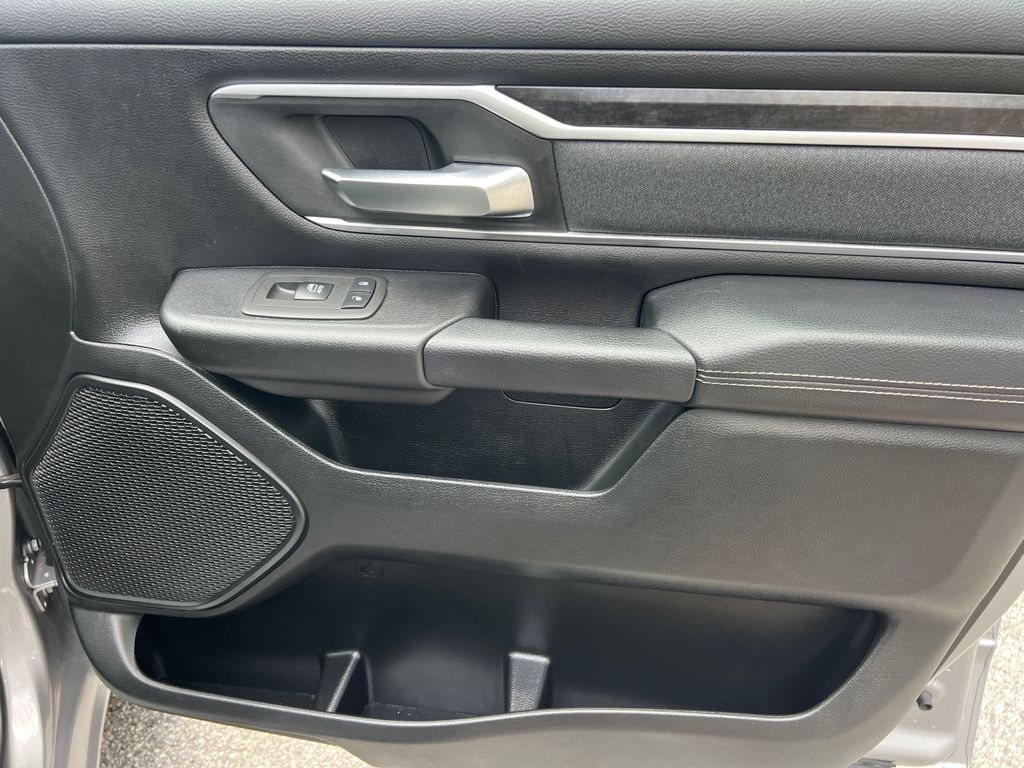 Thumbnail: 2022 RAM 1500 - 22