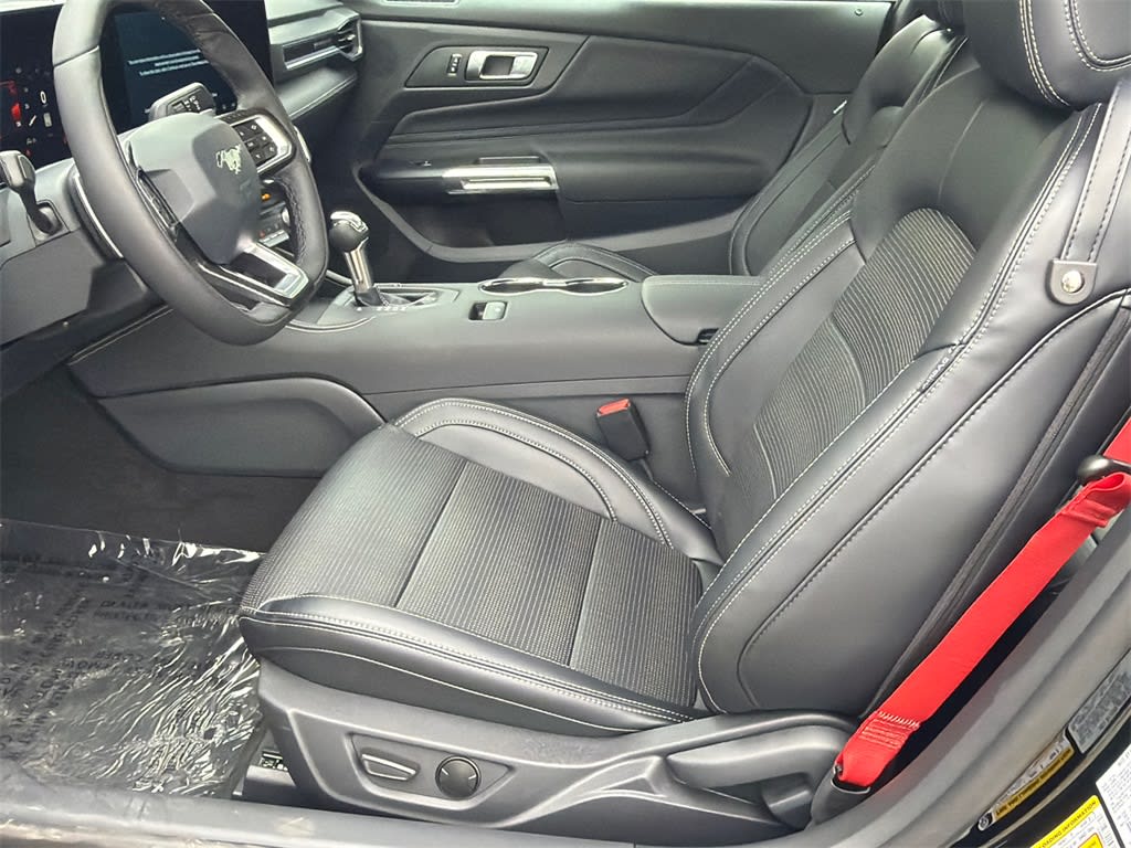 Thumbnail: 2026 Ford Mustang - 8