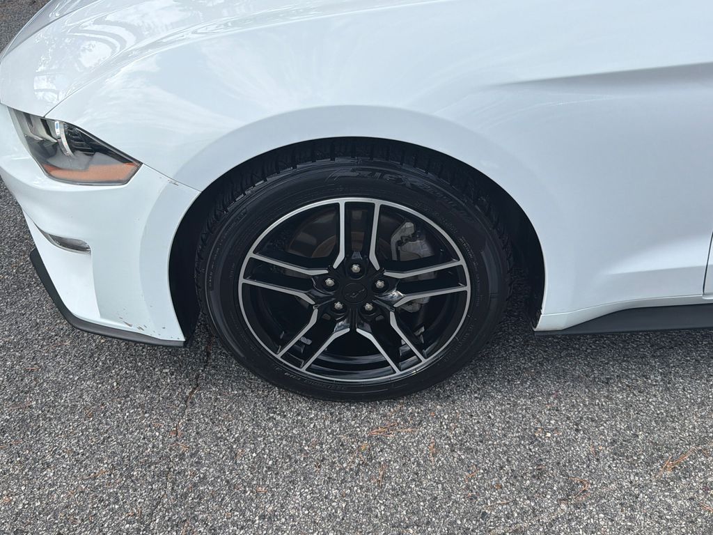Thumbnail: 2022 Ford Mustang - 7