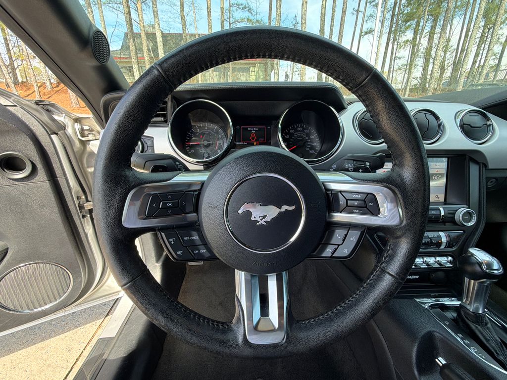 Thumbnail: 2017 Ford Mustang - 8