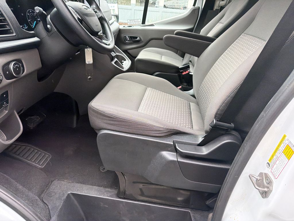 Thumbnail: 2024 Ford Transit Series - 8