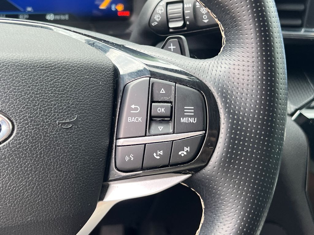 Thumbnail: 2021 Ford Explorer - 31