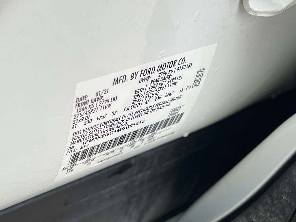Thumbnail: 2021 Ford Explorer - 16