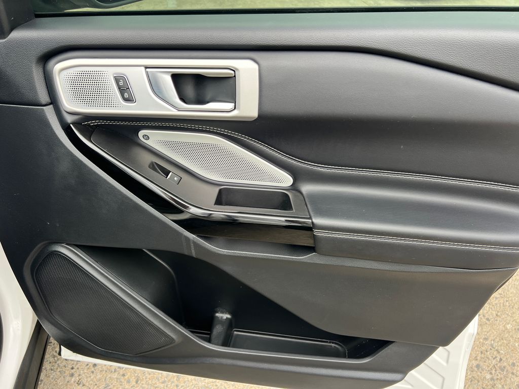 Thumbnail: 2021 Ford Explorer - 22