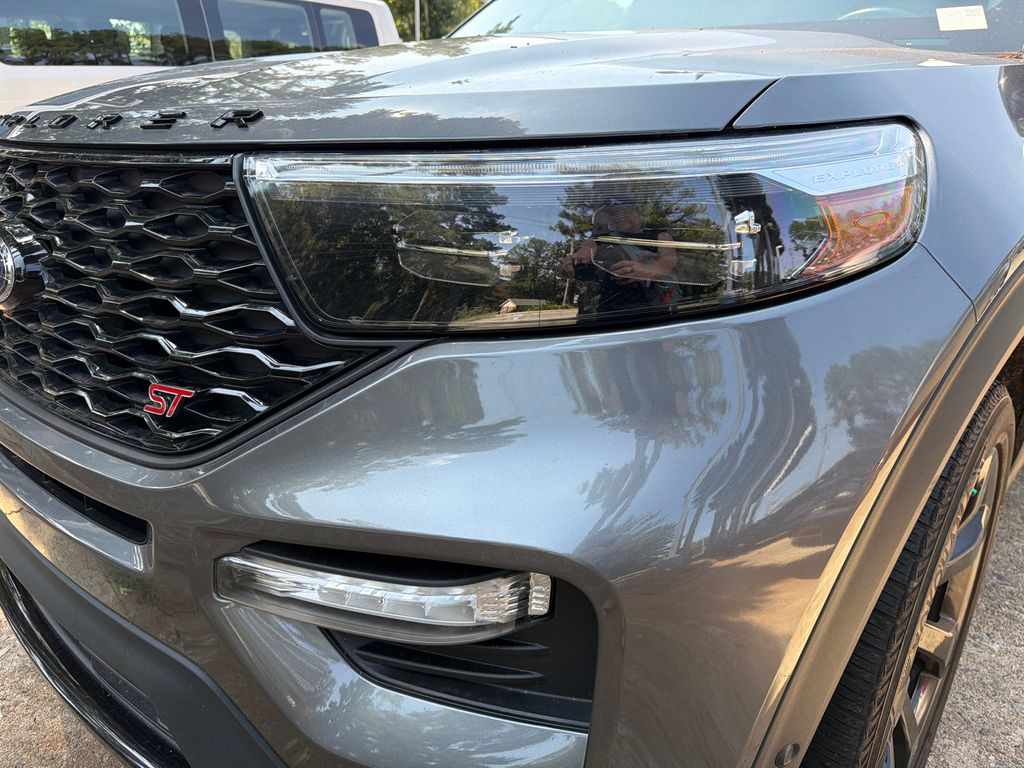 Thumbnail: 2021 Ford Explorer - 10
