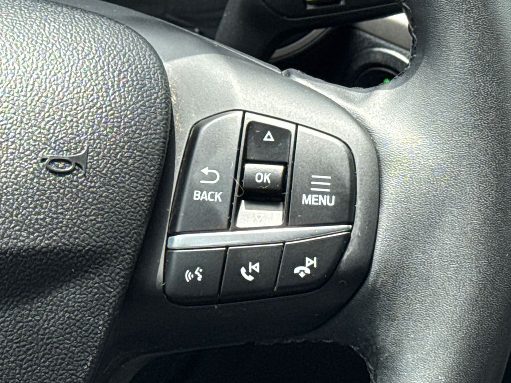 Thumbnail: 2022 Ford Escape - 25