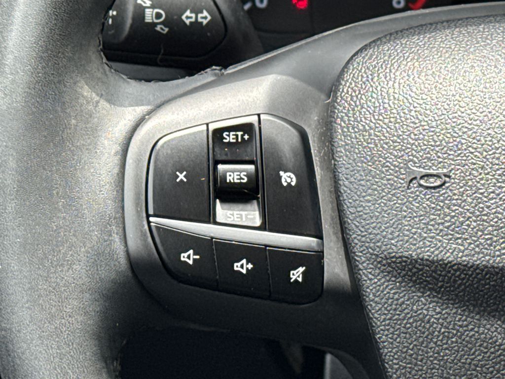 Thumbnail: 2022 Ford Escape - 24