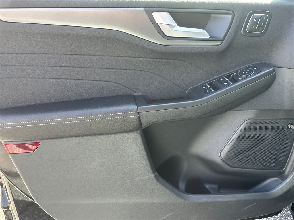 Thumbnail: 2025 Ford Escape - 22