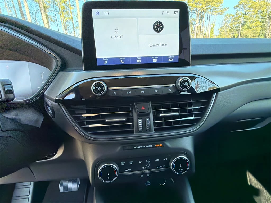 Thumbnail: 2023 Ford Escape - 14