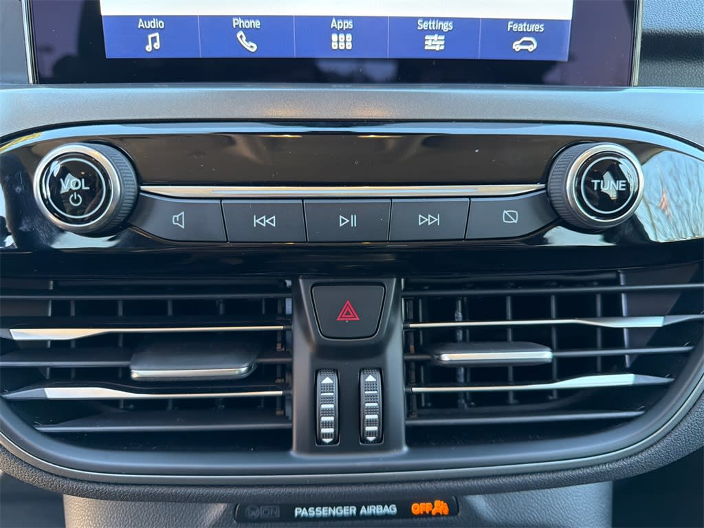 Thumbnail: 2023 Ford Escape - 30